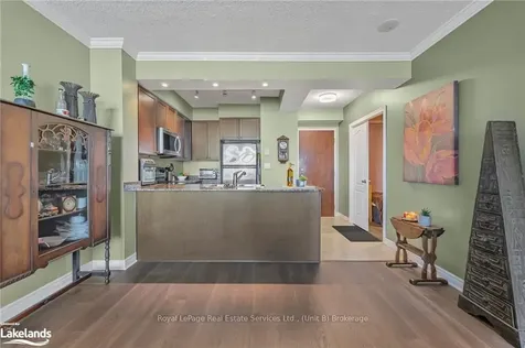 100 Promenade Circle Vaughan ON L4J 7W7