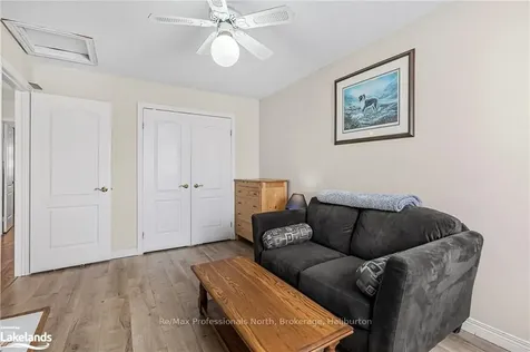 832 Sisler Avenue Newmarket ON L3X 2T7