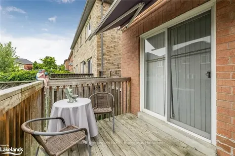 832 Sisler Avenue Newmarket ON L3X 2T7