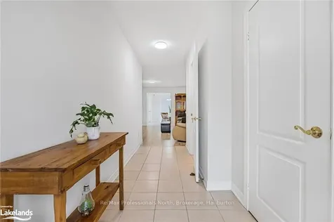 832 Sisler Avenue Newmarket ON L3X 2T7