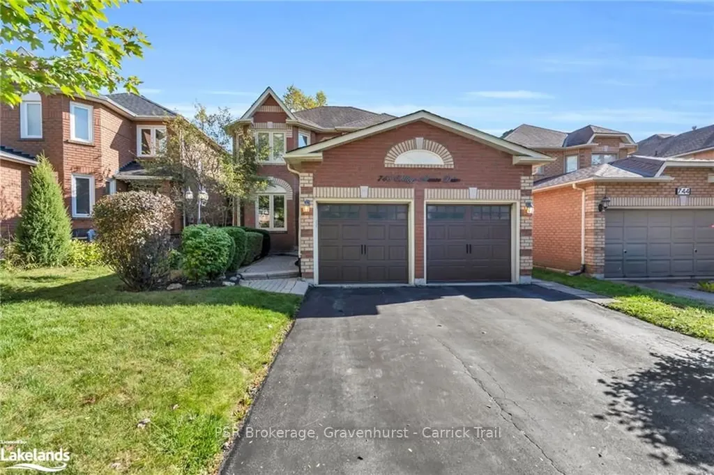 748 College Manor Drive Newmarket ON L3Y 8G6