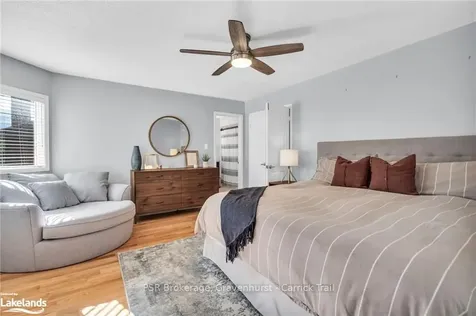 748 College Manor Drive Newmarket ON L3Y 8G6