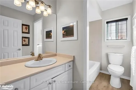 748 College Manor Drive Newmarket ON L3Y 8G6