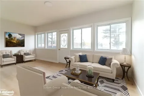 15 Hawthorne Drive Innisfil ON L9S 1P7