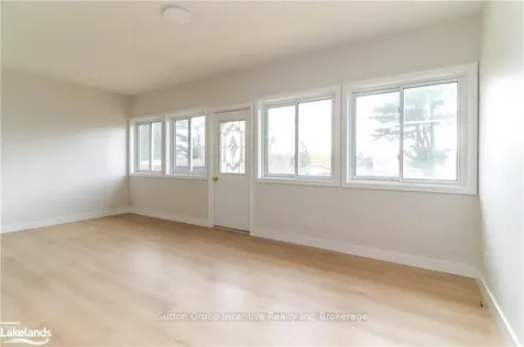15 Hawthorne Drive Innisfil ON L9S 1P7