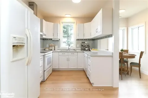 15 Hawthorne Drive Innisfil ON L9S 1P7