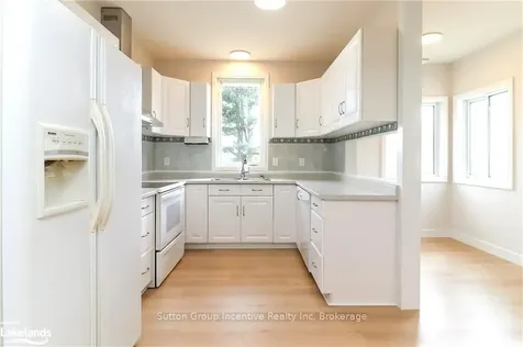 15 Hawthorne Drive Innisfil ON L9S 1P7
