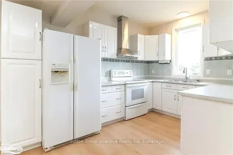 15 Hawthorne Drive Innisfil ON L9S 1P7