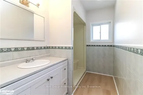 15 Hawthorne Drive Innisfil ON L9S 1P7