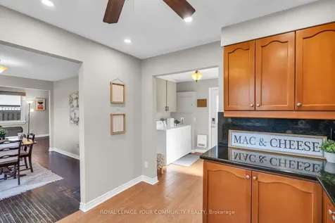 33 Sunnidale Boulevard Georgina ON L0E 1L0