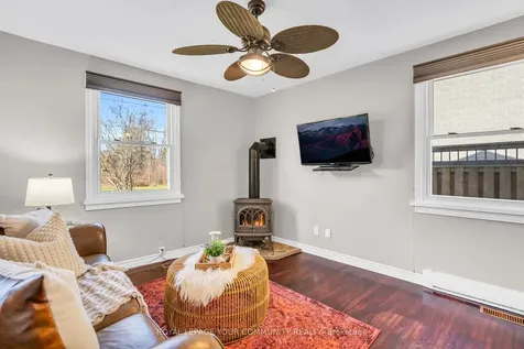 33 Sunnidale Boulevard Georgina ON L0E 1L0