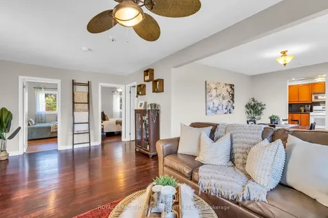 33 Sunnidale Boulevard Georgina ON L0E 1L0