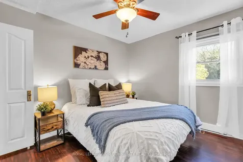 33 Sunnidale Boulevard Georgina ON L0E 1L0