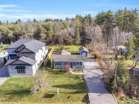 33 Sunnidale Boulevard Georgina ON L0E 1L0