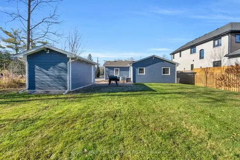 33 Sunnidale Boulevard Georgina ON L0E 1L0