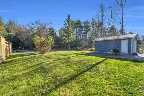 33 Sunnidale Boulevard Georgina ON L0E 1L0