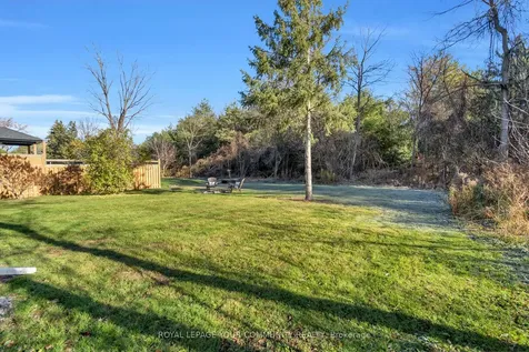 33 Sunnidale Boulevard Georgina ON L0E 1L0