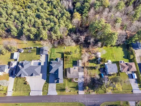 33 Sunnidale Boulevard Georgina ON L0E 1L0