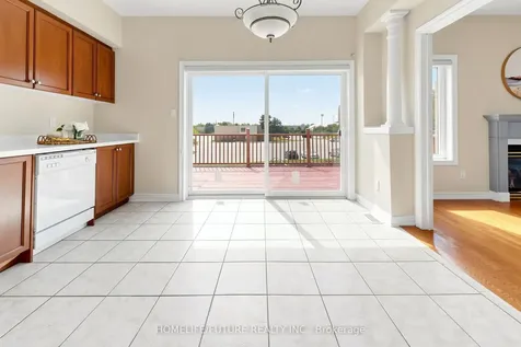 65 Maple Ridge Crescent Markham ON L6E 1V2