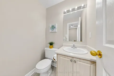 65 Maple Ridge Crescent Markham ON L6E 1V2