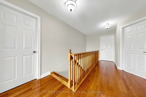 65 Maple Ridge Crescent Markham ON L6E 1V2