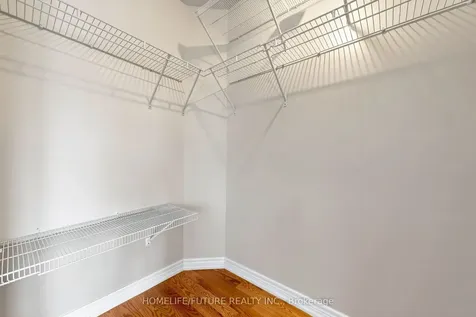 65 Maple Ridge Crescent Markham ON L6E 1V2