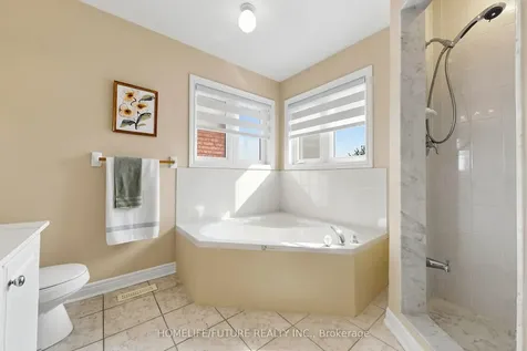 65 Maple Ridge Crescent Markham ON L6E 1V2