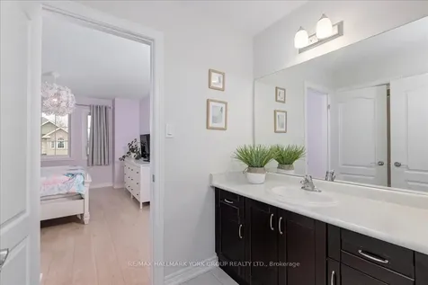 39 Prosser Crescent Georgina ON L0E 1R0