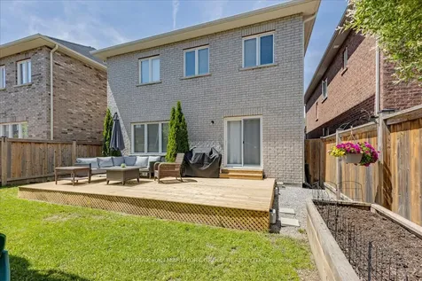 39 Prosser Crescent Georgina ON L0E 1R0