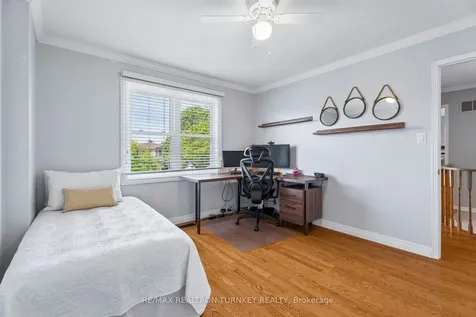 330 Bristol Road Newmarket ON L3Y 7Z9