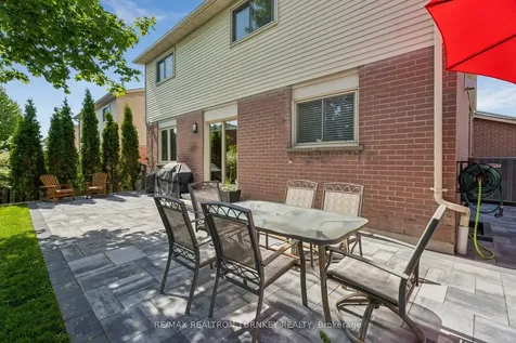 330 Bristol Road Newmarket ON L3Y 7Z9