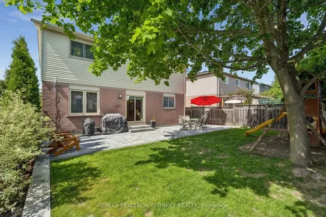 330 Bristol Road Newmarket ON L3Y 7Z9