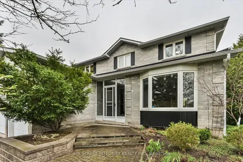 535 Malvern Crescent Newmarket ON L3Y 7L7
