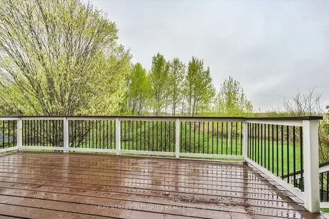 535 Malvern Crescent Newmarket ON L3Y 7L7