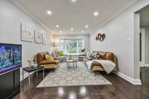 535 Malvern Crescent Newmarket ON L3Y 7L7