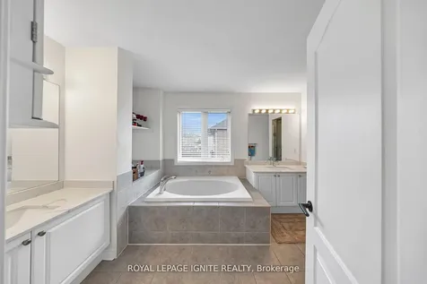 59 Boswell Road Markham ON L6B 0G3