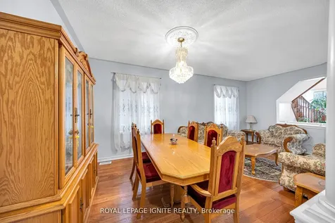 59 Boswell Road Markham ON L6B 0G3