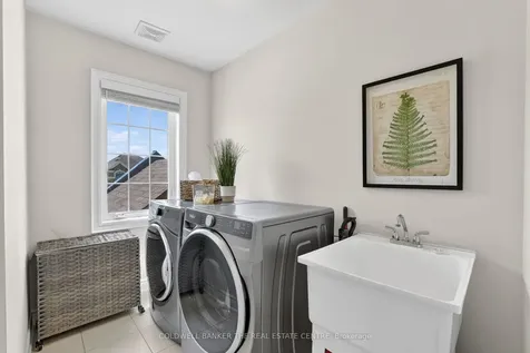 721 Dillman Avenue Newmarket ON L3X 0J8