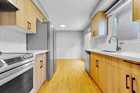 37 Magani Avenue Bradford West Gwillimbury ON L3Z 2S5