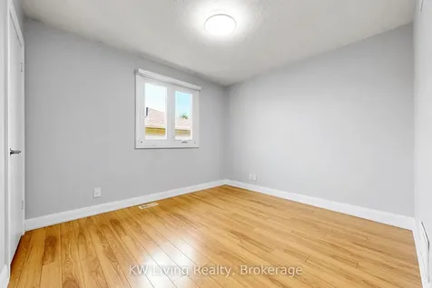 37 Magani Avenue Bradford West Gwillimbury ON L3Z 2S5