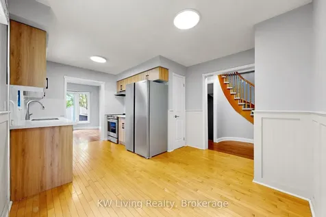 37 Magani Avenue Bradford West Gwillimbury ON L3Z 2S5
