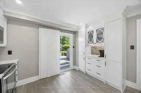 199 Carrick Avenue Georgina ON L4P 3N7