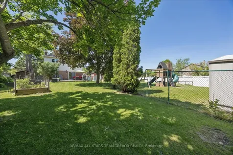 199 Carrick Avenue Georgina ON L4P 3N7