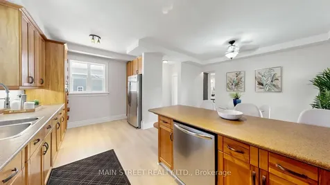 10292 Ravenshoe Road Georgina ON L0C 1L0