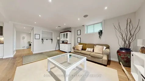 10292 Ravenshoe Road Georgina ON L0C 1L0