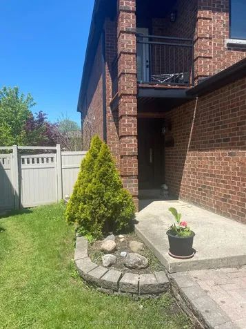 16 Muzzo Court Vaughan ON L4L 3K2