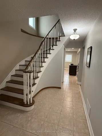 16 Muzzo Court Vaughan ON L4L 3K2
