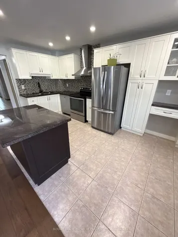 16 Muzzo Court Vaughan ON L4L 3K2