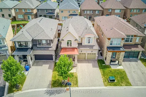 15 Forest Edge Crescent East Gwillimbury ON L9N 1R8
