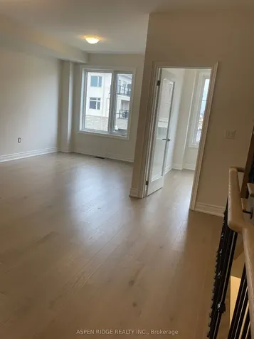 39 Jane Newlove Drive Markham ON L6C 3P5